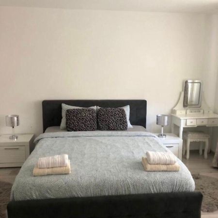 Alba Citadel Nest Apartment อัลบายูเลีย ภายนอก รูปภาพ